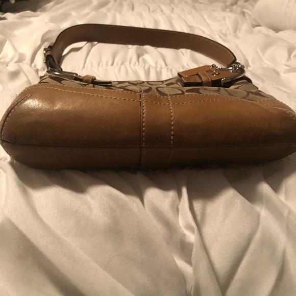 Authentic Coach Small Hobo Purse - Picture 2 of 4
